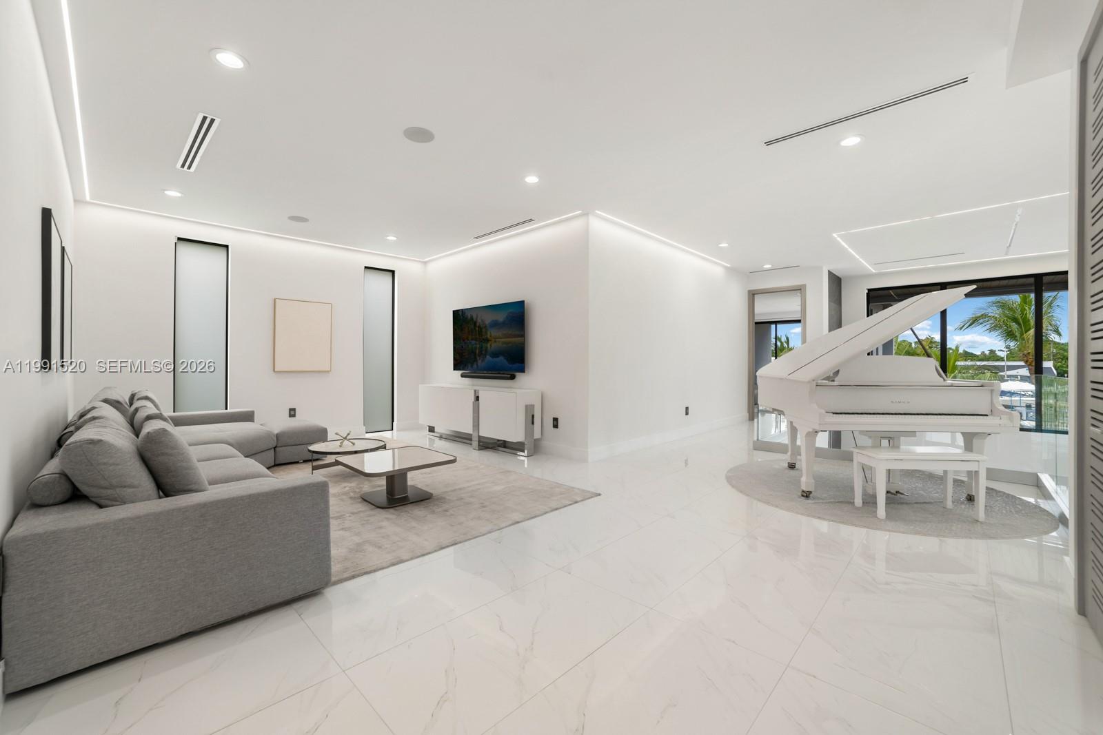 775 NE 77th Ter Miami, FL 33138