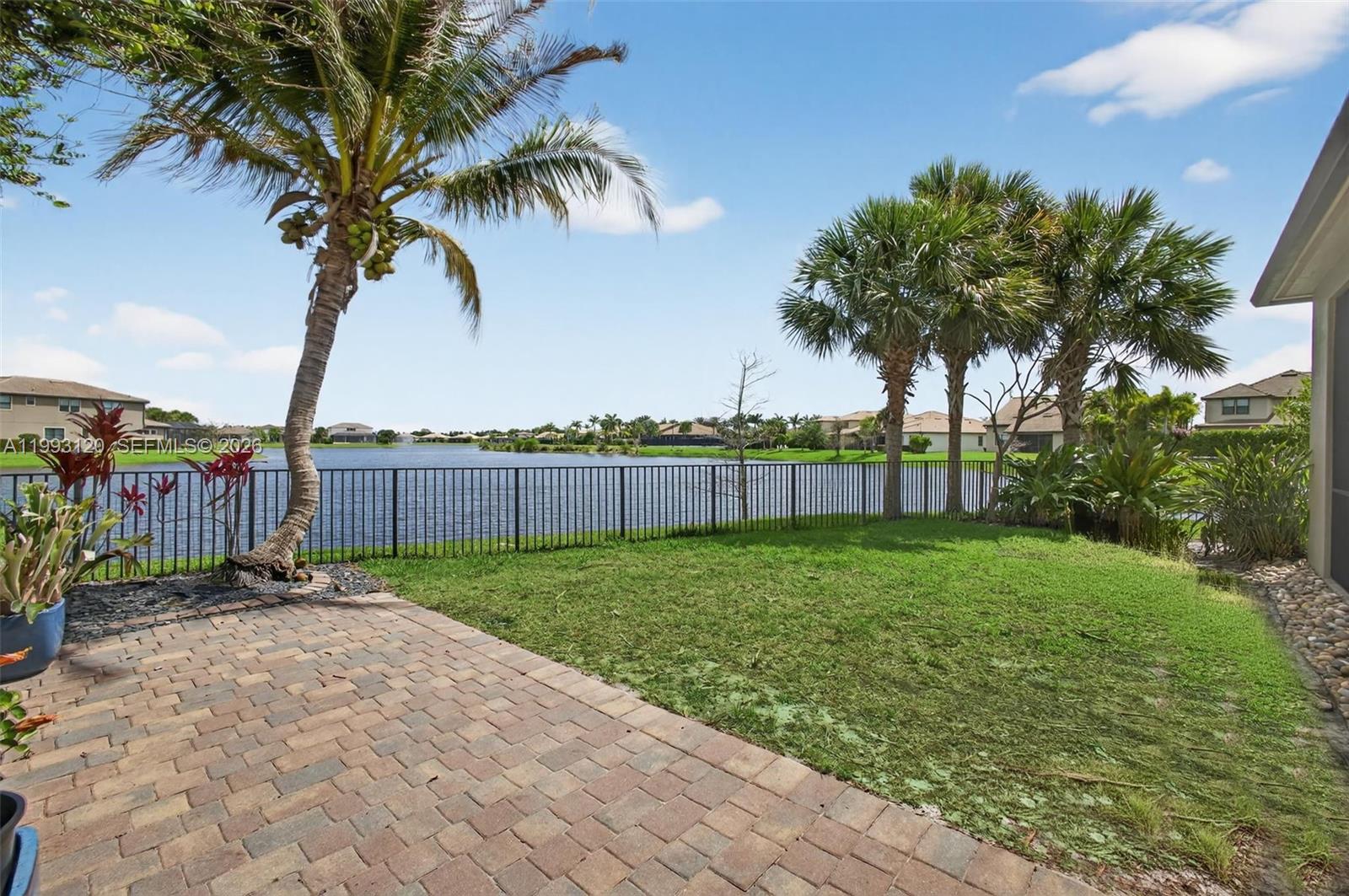 130 Blanca Isles Ln Jupiter, FL 33478