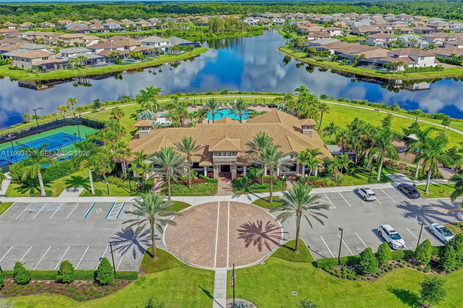 130 Blanca Isles Ln Jupiter, FL 33478