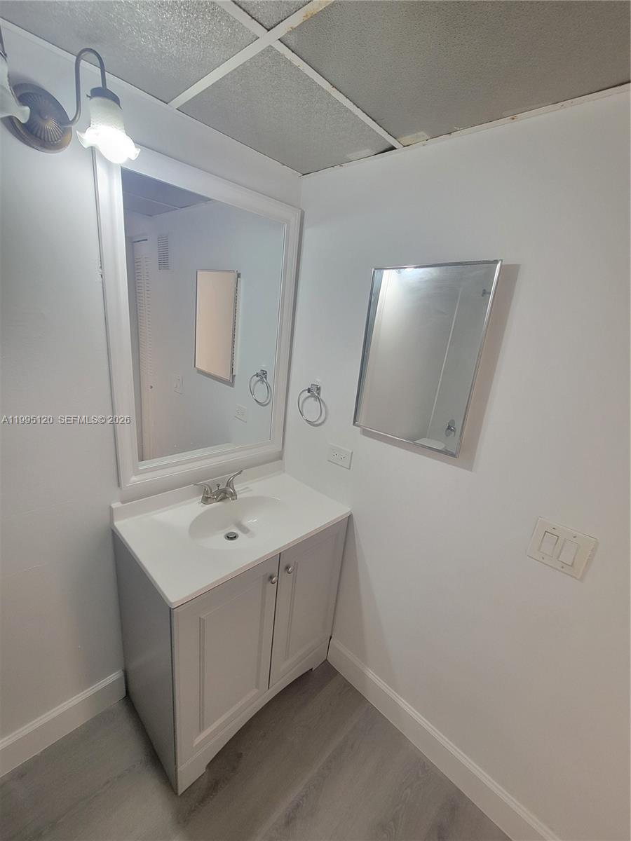 8180 Geneva Ct #419 Doral, FL 33166