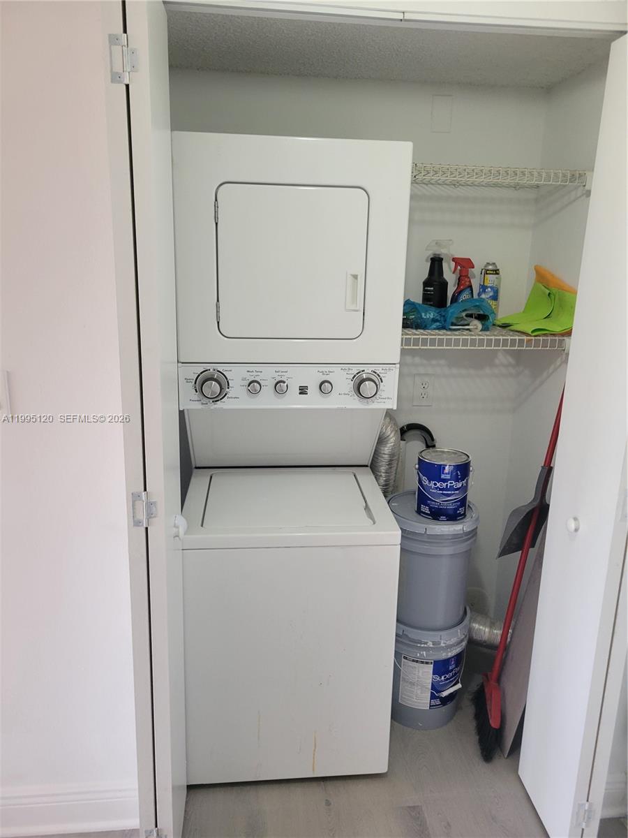 8180 Geneva Ct #419 Doral, FL 33166