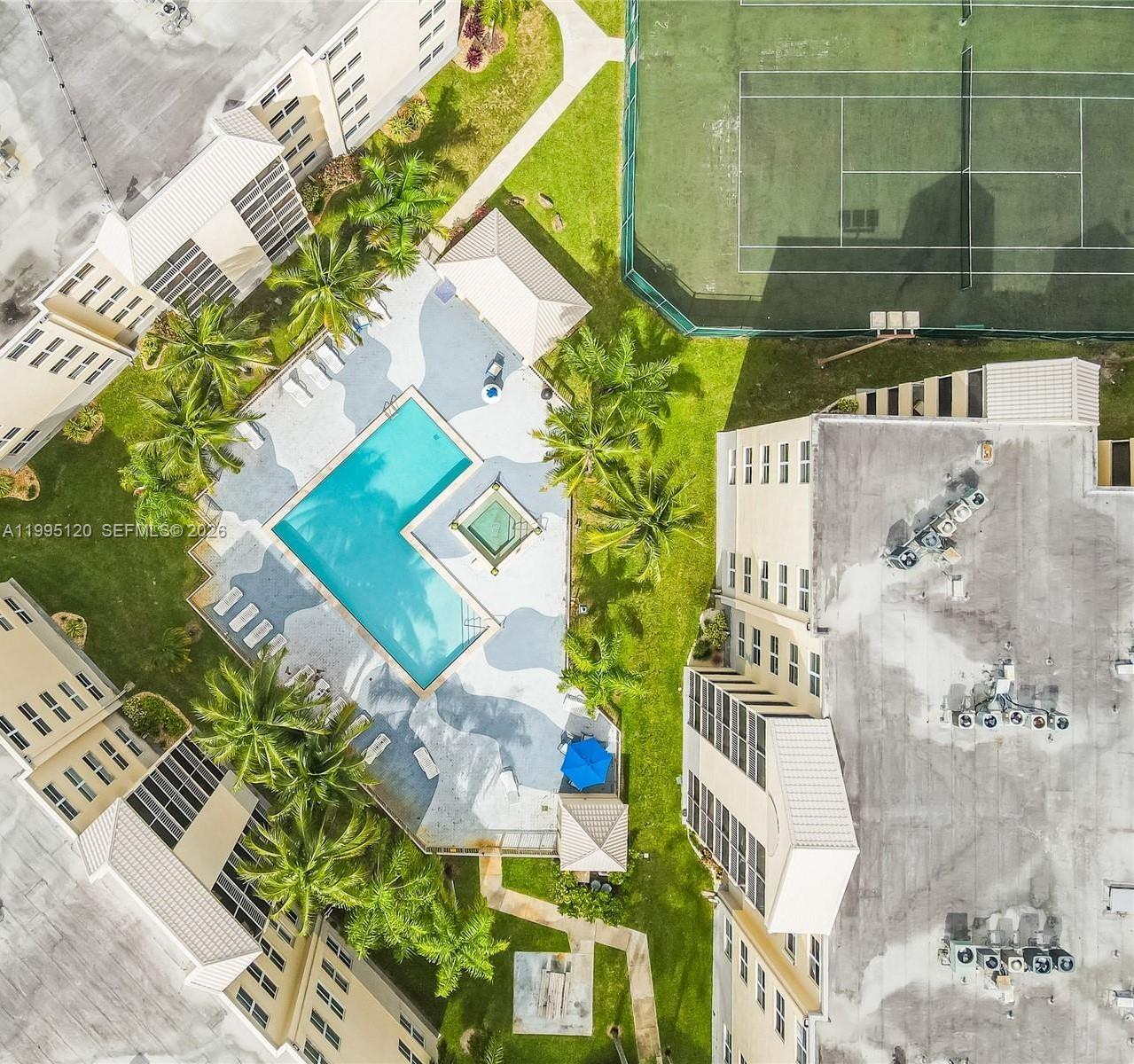 8180 Geneva Ct #419 Doral, FL 33166