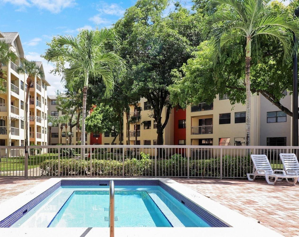 8180 Geneva Ct #419 Doral, FL 33166