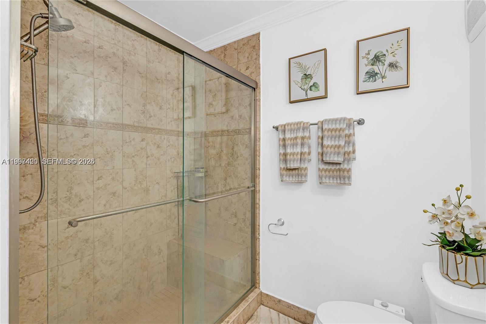 1675 W 57th St #514 Hialeah, FL 33012