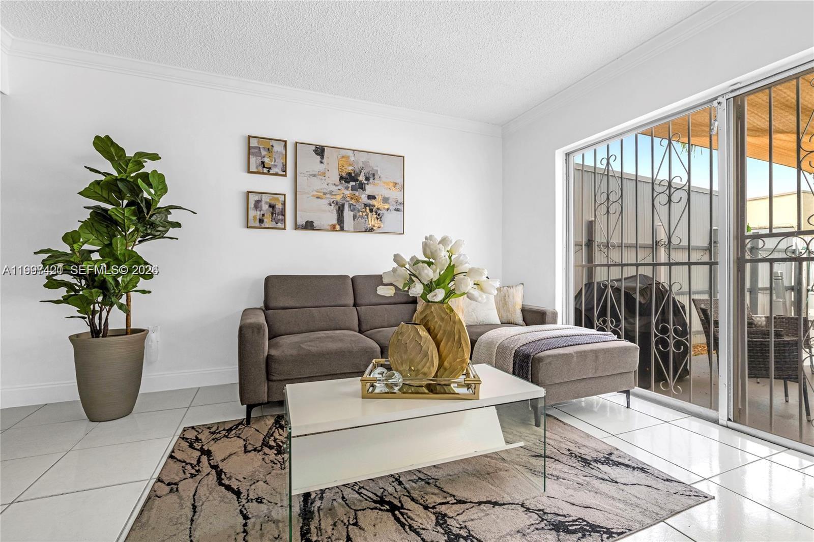 1675 W 57th St #514 Hialeah, FL 33012