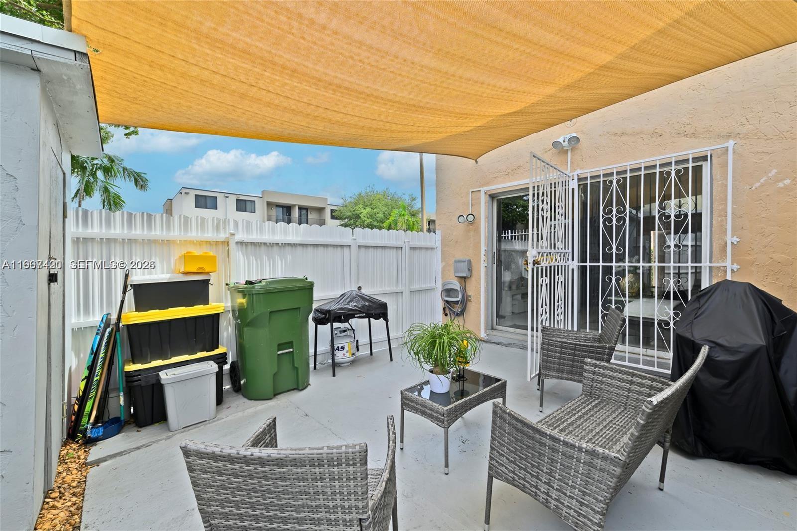 1675 W 57th St #514 Hialeah, FL 33012
