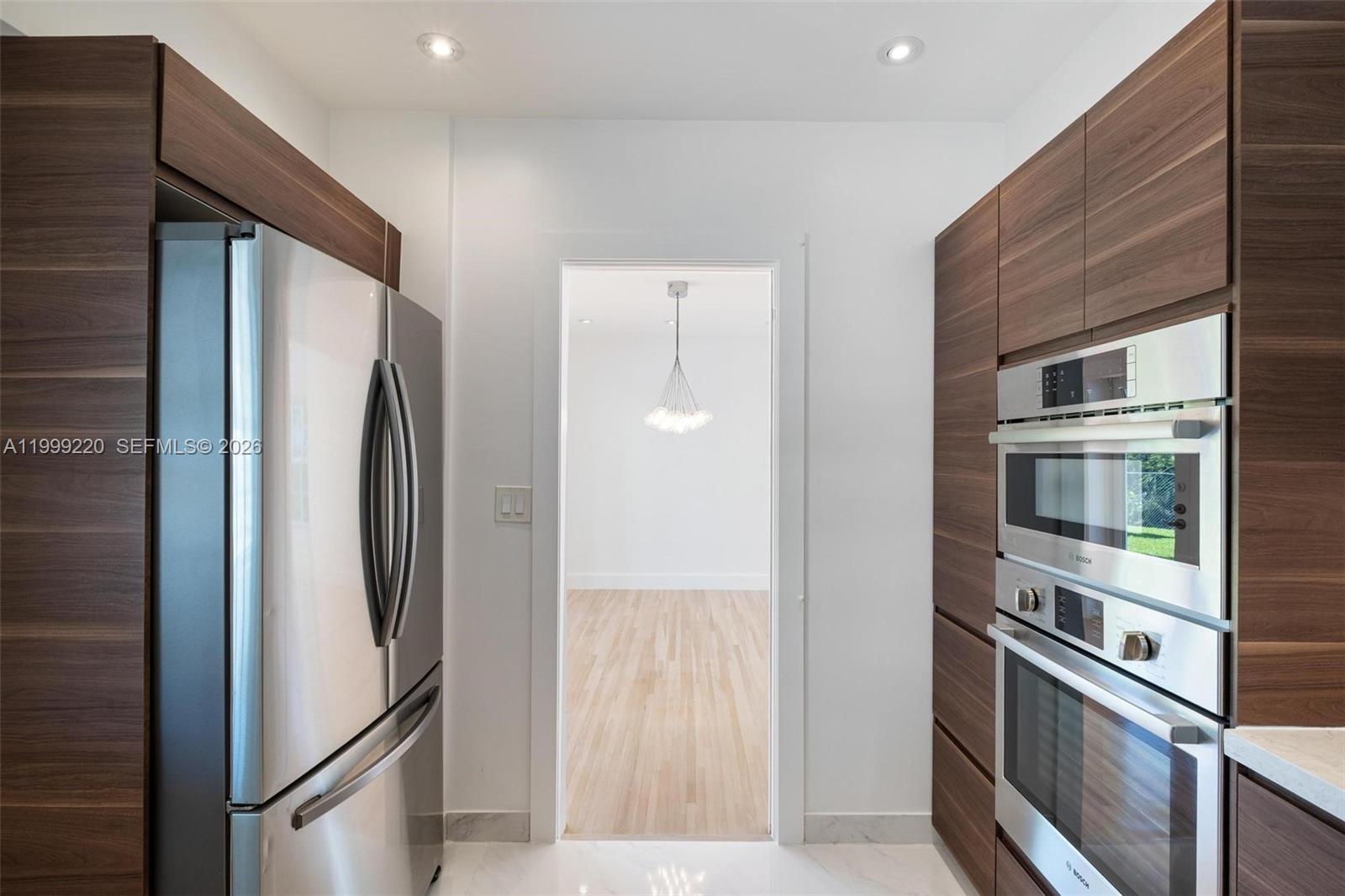 Undisclosed Address Pinecrest, FL 33156