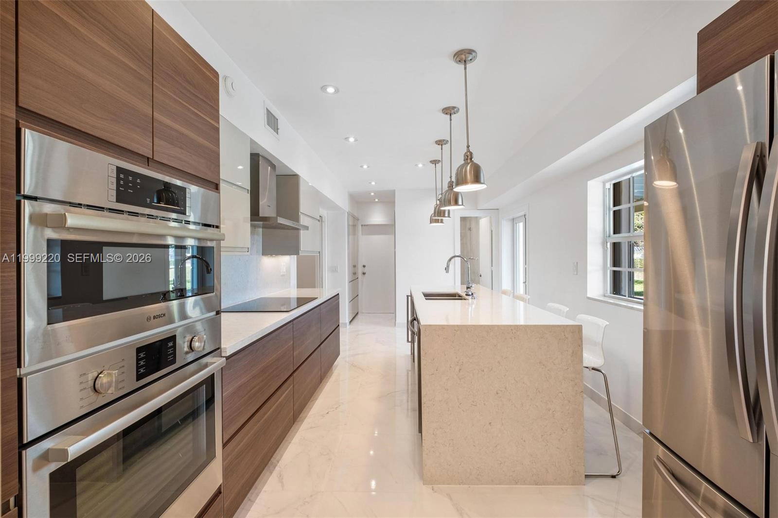 Undisclosed Address Pinecrest, FL 33156