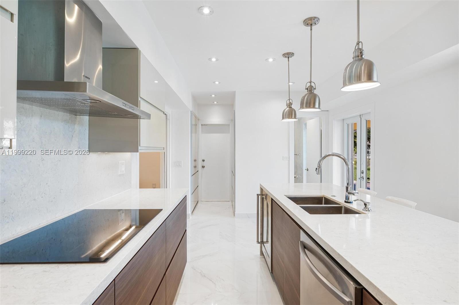 Undisclosed Address Pinecrest, FL 33156