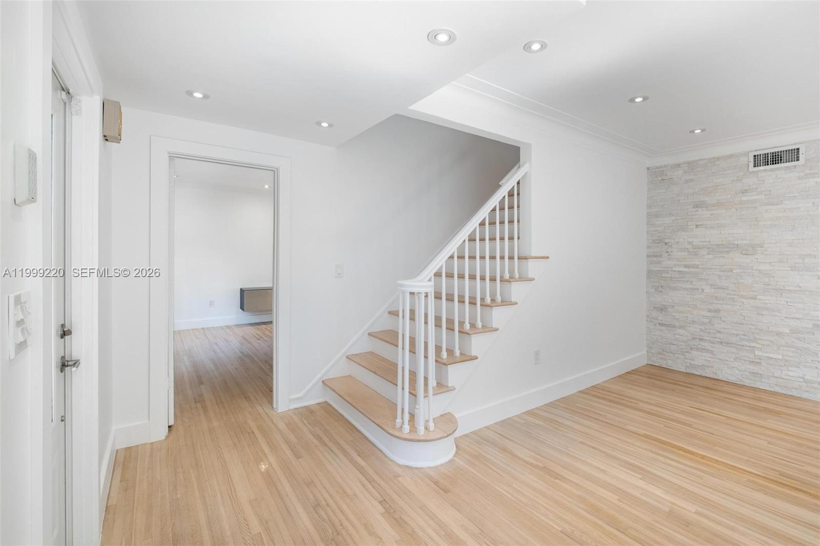 Undisclosed Address Pinecrest, FL 33156