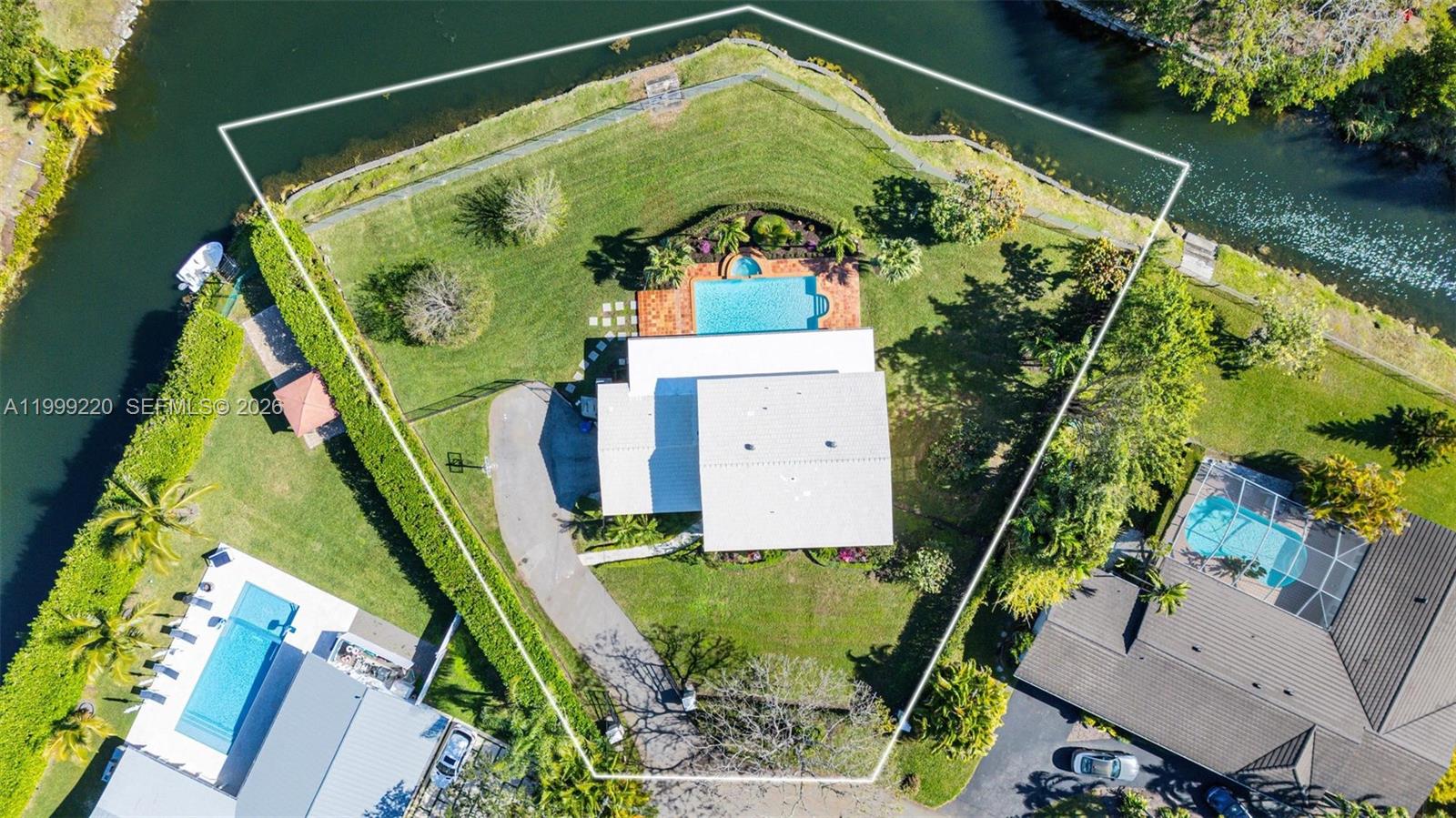 Undisclosed Address Pinecrest, FL 33156