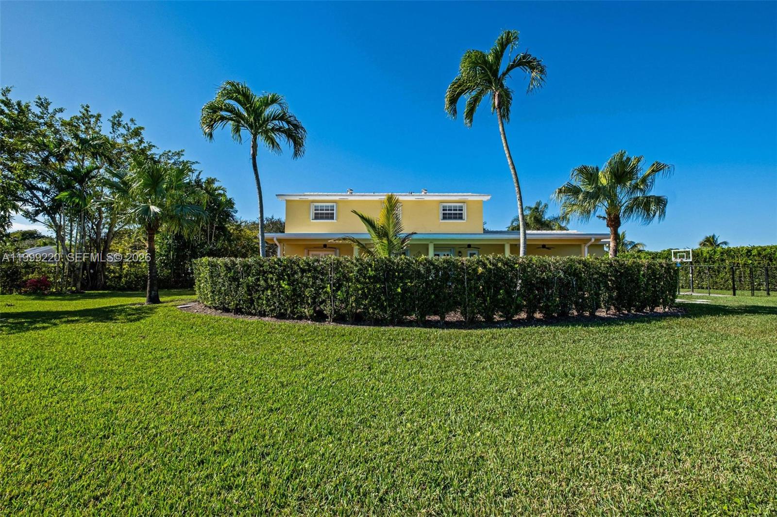 Undisclosed Address Pinecrest, FL 33156