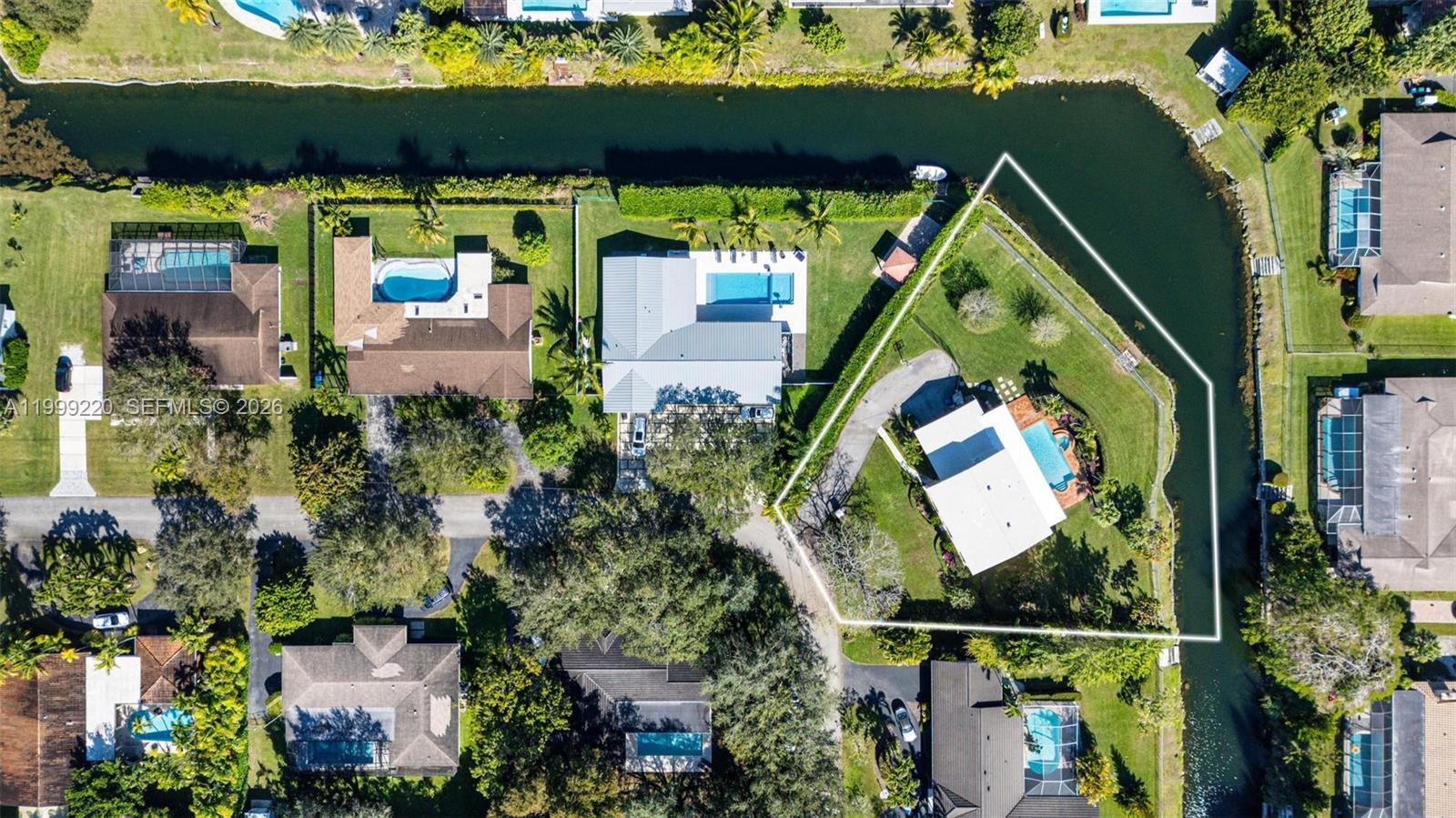 Undisclosed Address Pinecrest, FL 33156