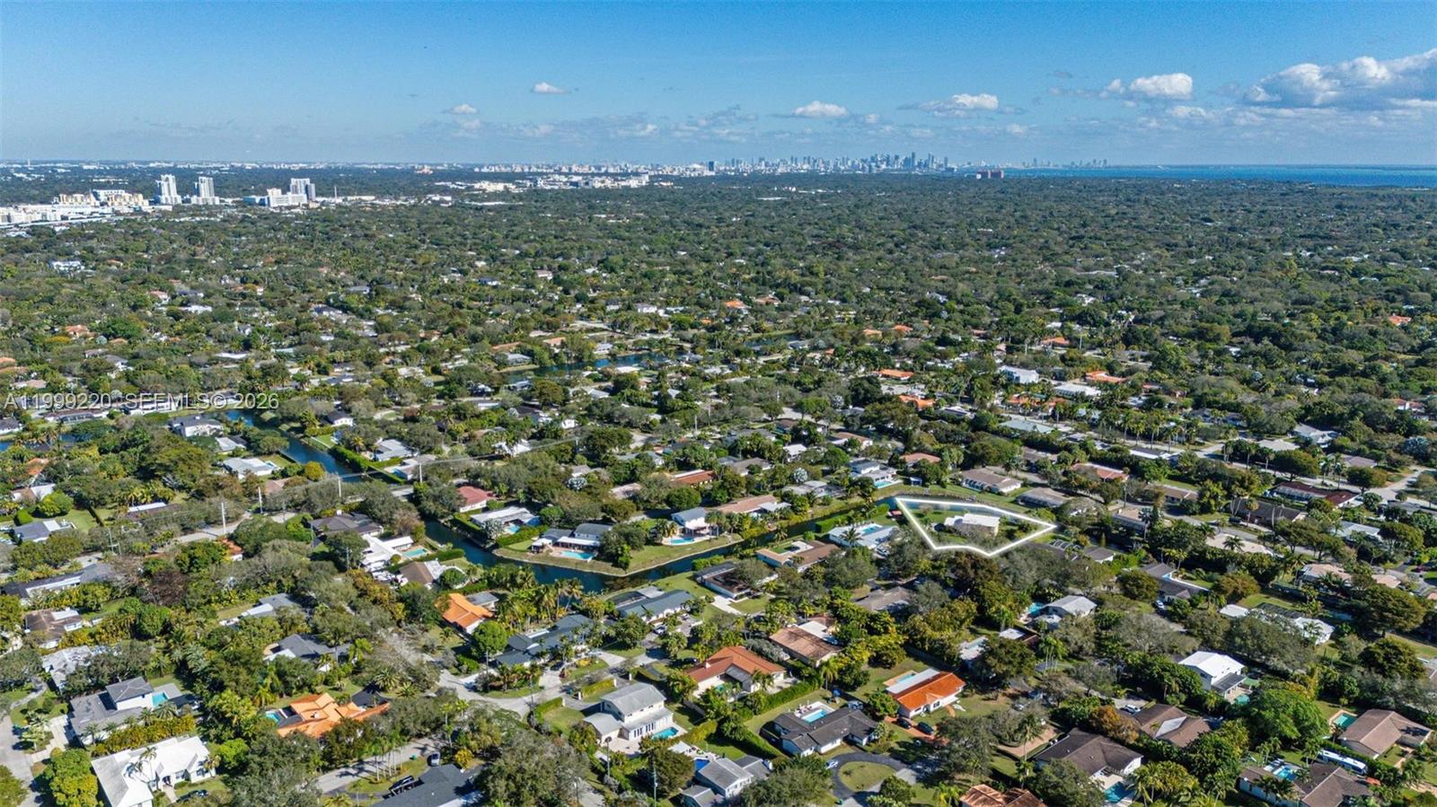 Undisclosed Address Pinecrest, FL 33156