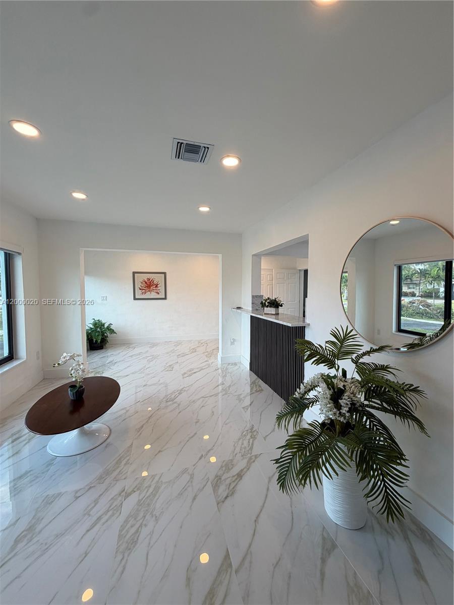 750 Carolina Ave Fort Lauderdale, FL 33312