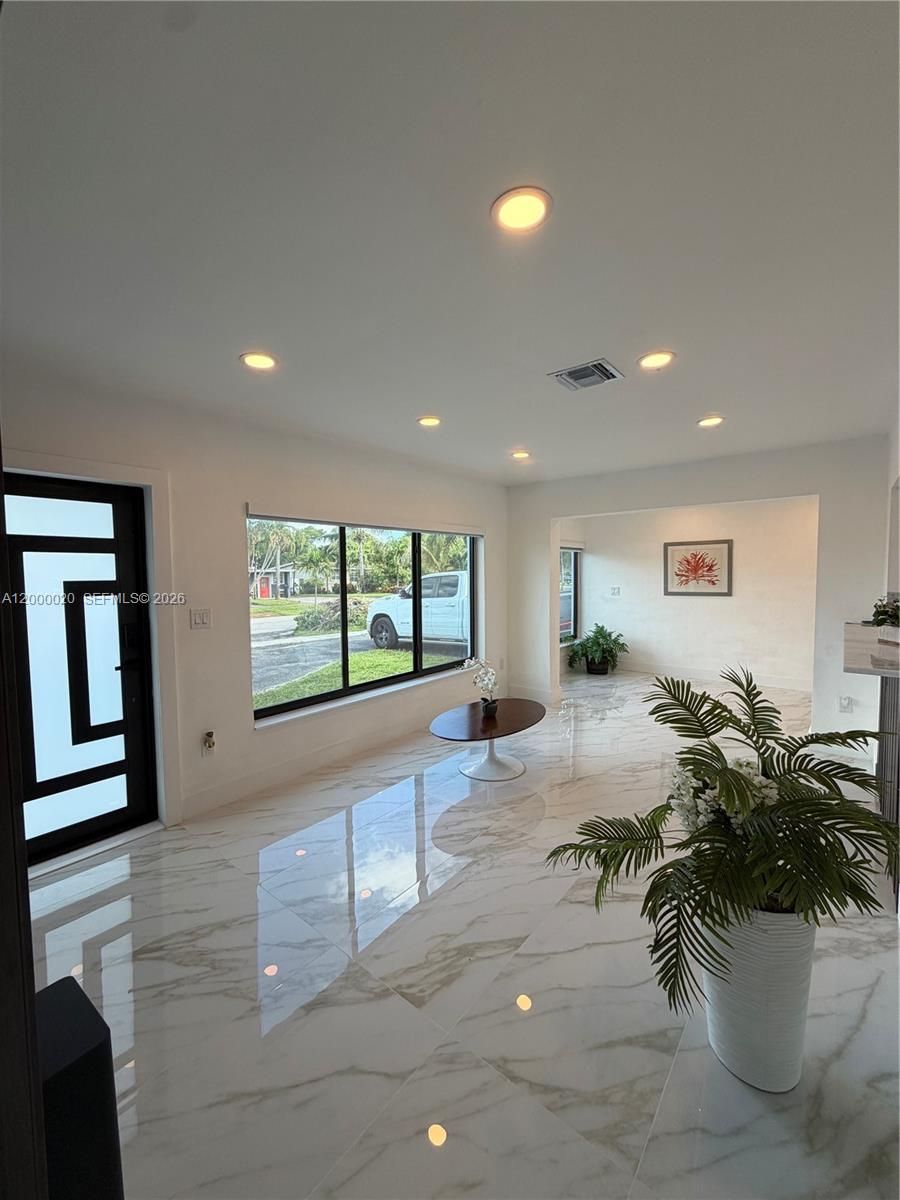 750 Carolina Ave Fort Lauderdale, FL 33312