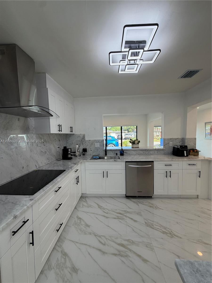 750 Carolina Ave Fort Lauderdale, FL 33312