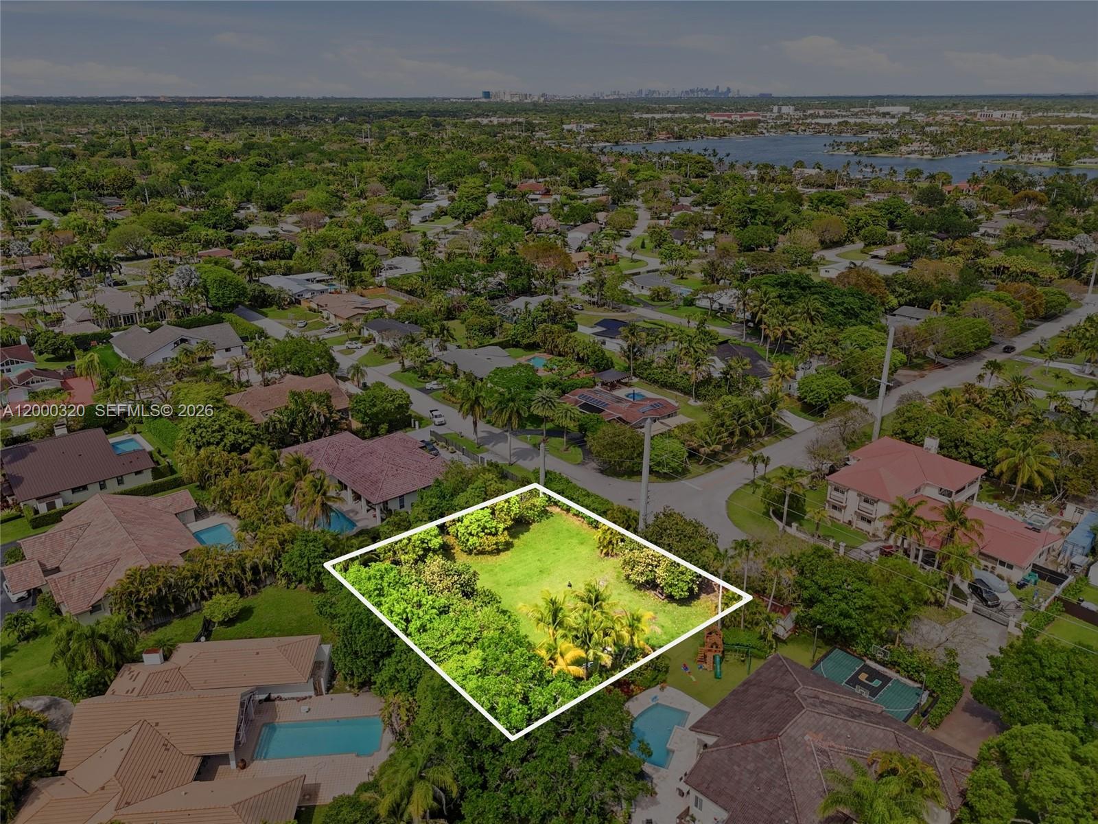 14400 SW 99th Miami, FL 33176