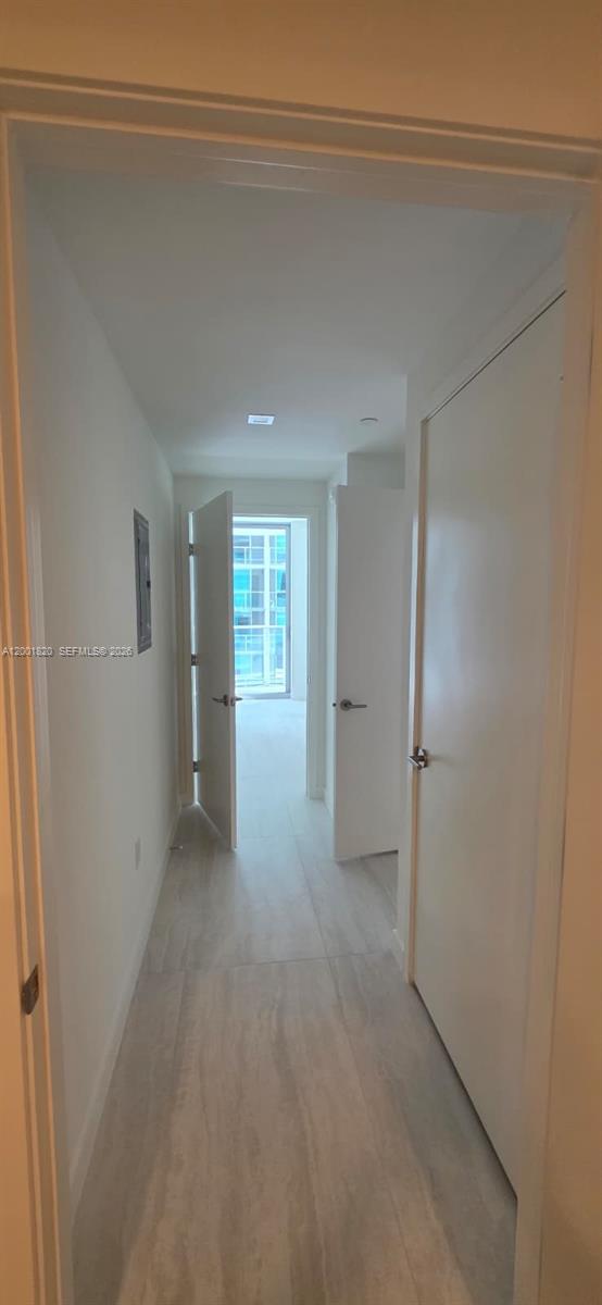 77 SE 5th #2108 Miami, FL 33131