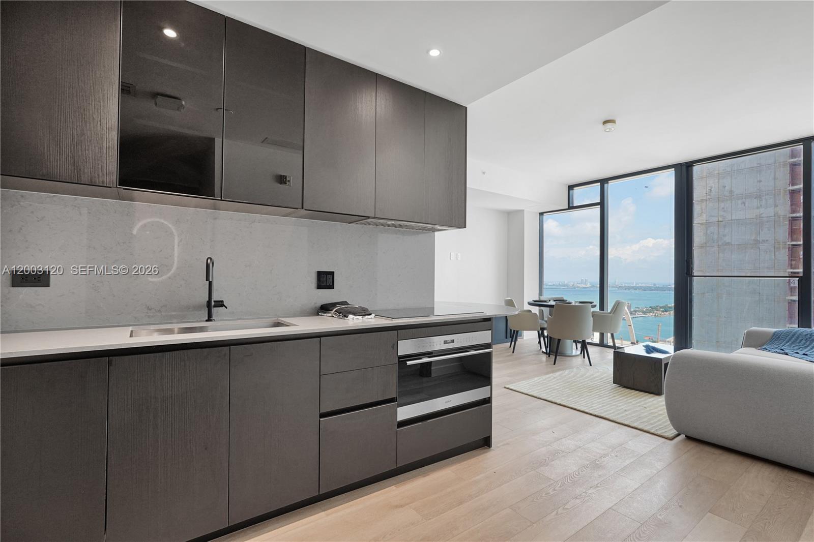 20 NE 11th St #4006 Miami, FL 33132