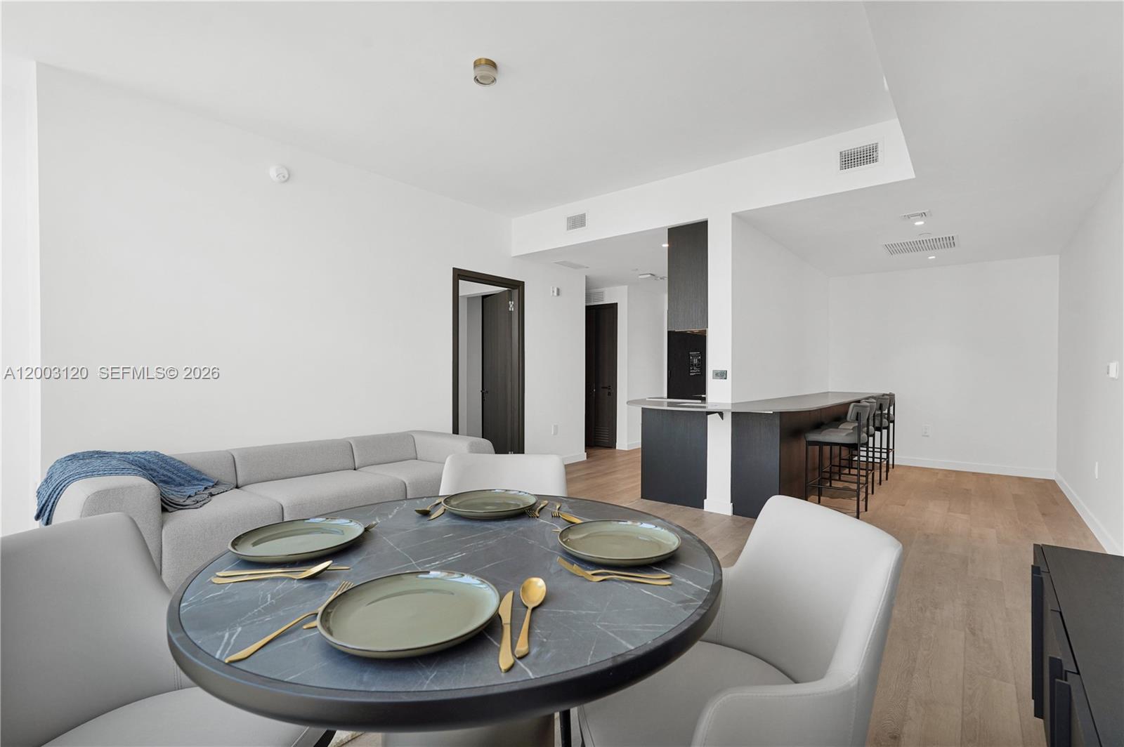 20 NE 11th St #4006 Miami, FL 33132