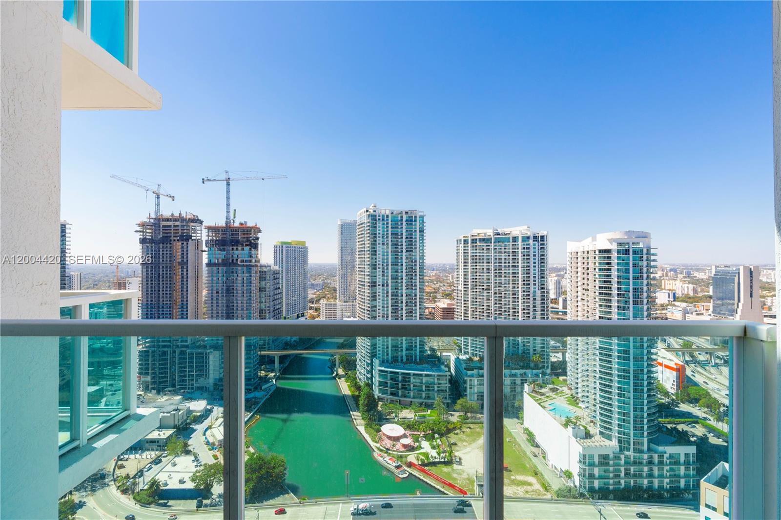 31 SE 5th St #4121 Miami, FL 33131