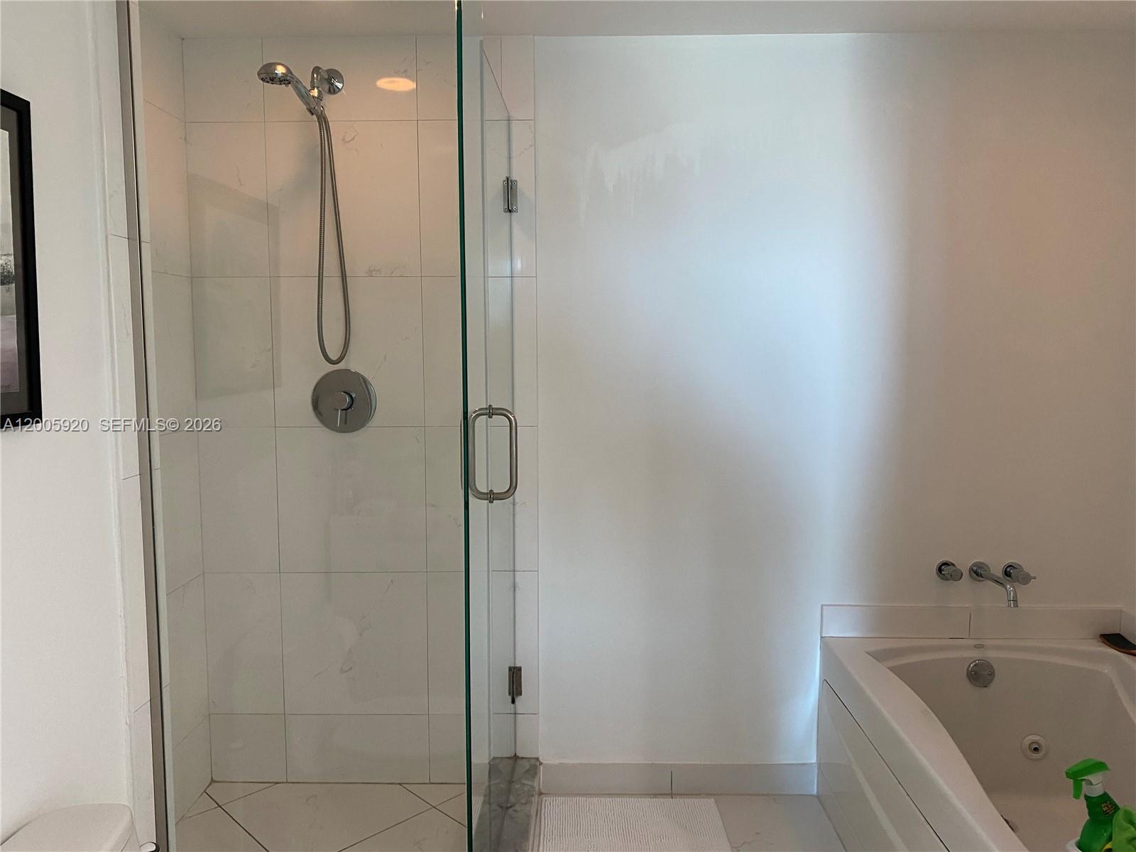 image 500 Brickell West11