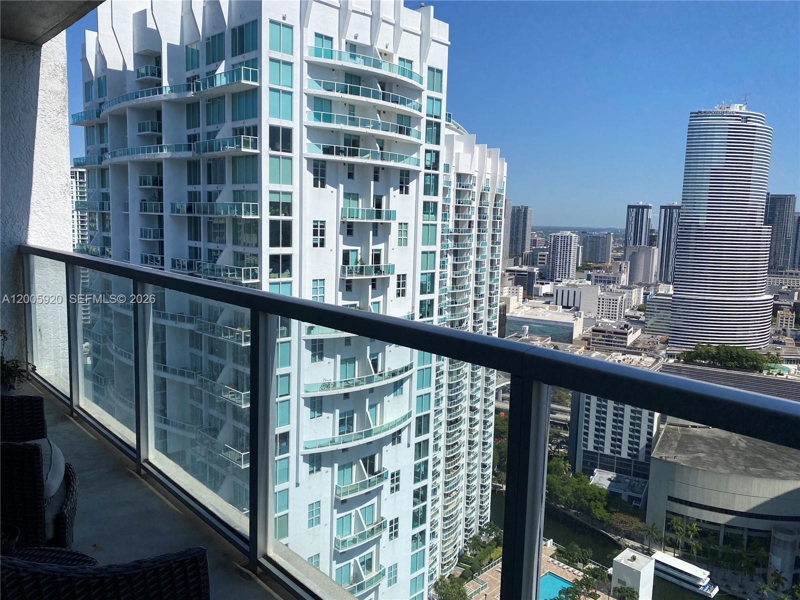 image 500 Brickell West1