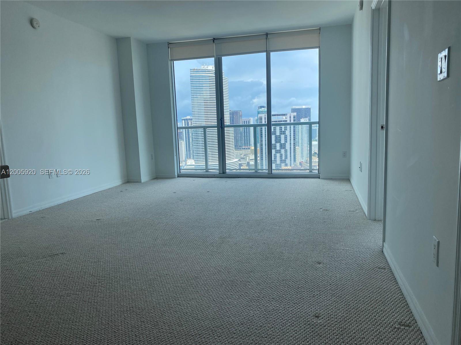 image 500 Brickell West3