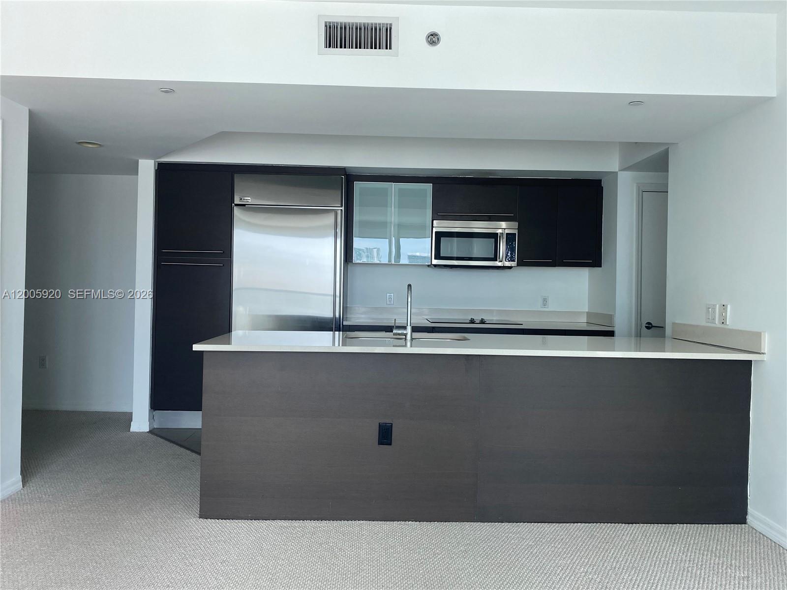 image 500 Brickell West4