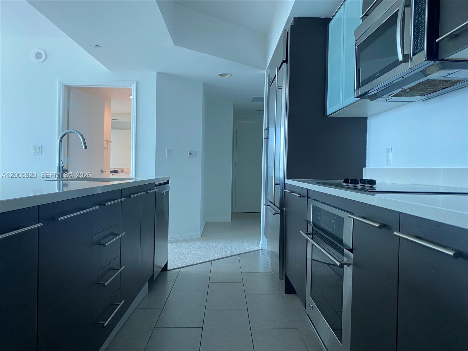 image 500 Brickell West5