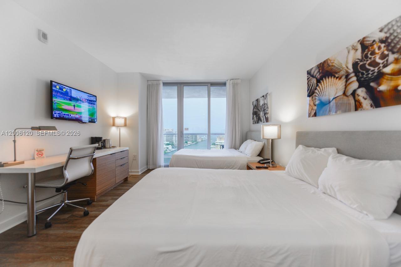 image Beachwalk Condominium12