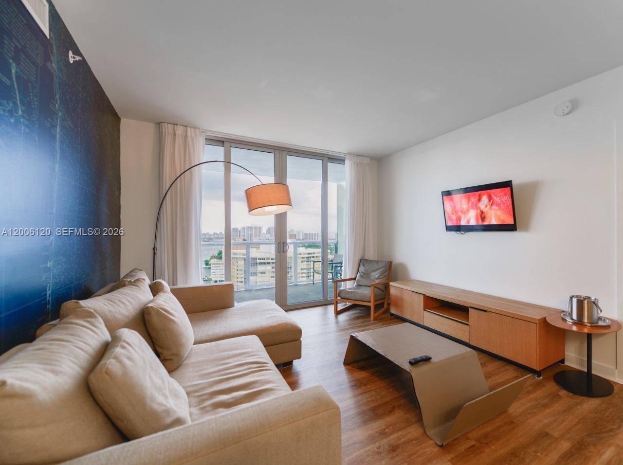 image Beachwalk Condominium14