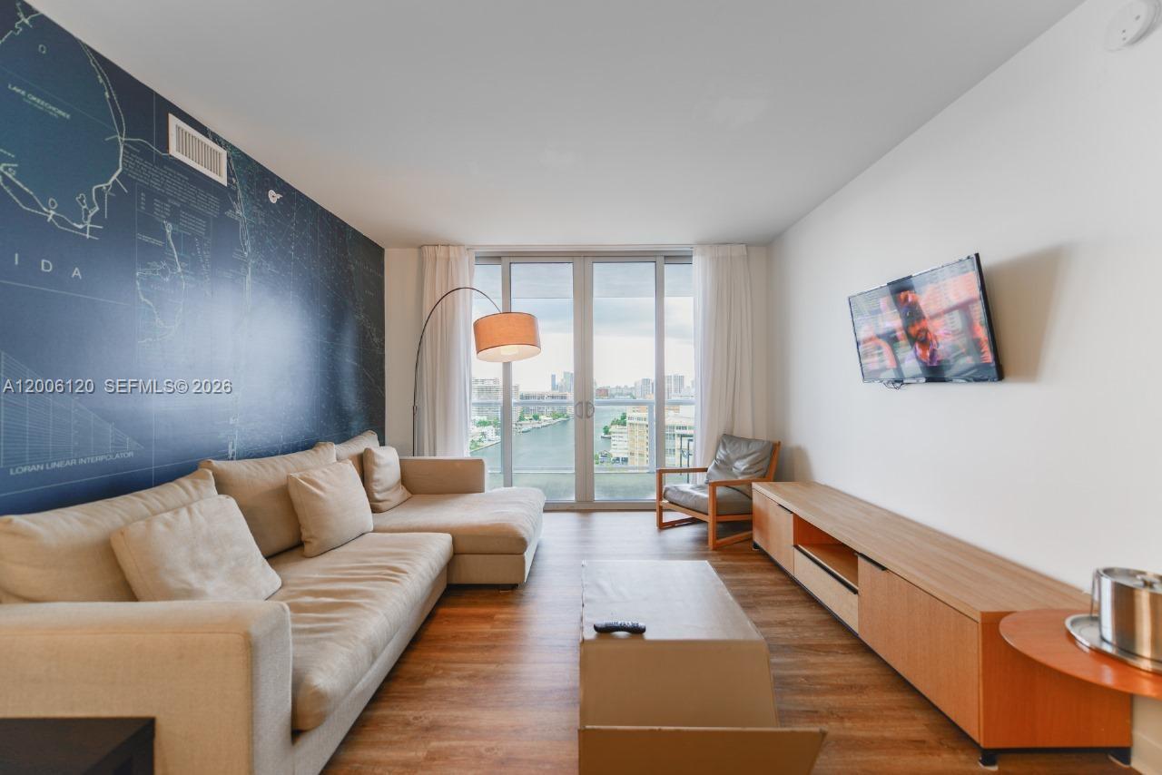 image Beachwalk Condominium16