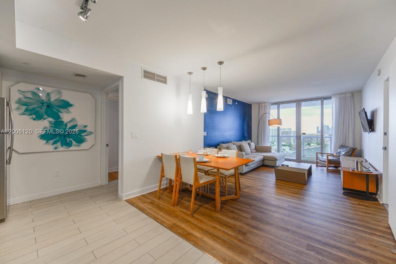 image Beachwalk Condominium18