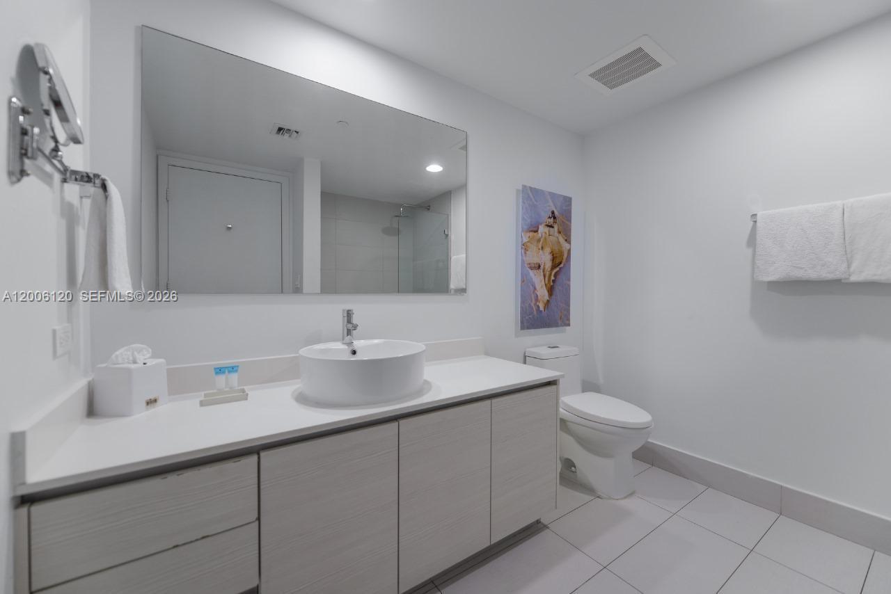 image Beachwalk Condominium27