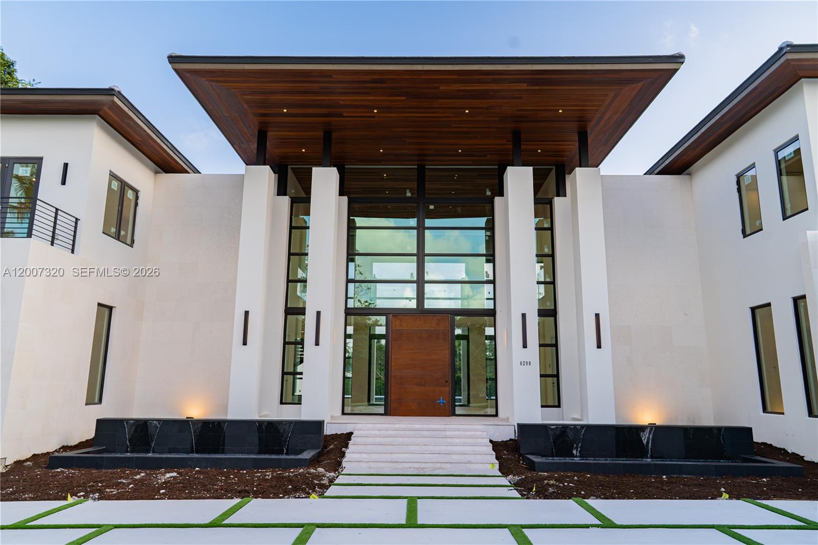 6290 Chapman Fld Dr Pinecrest, FL 33156