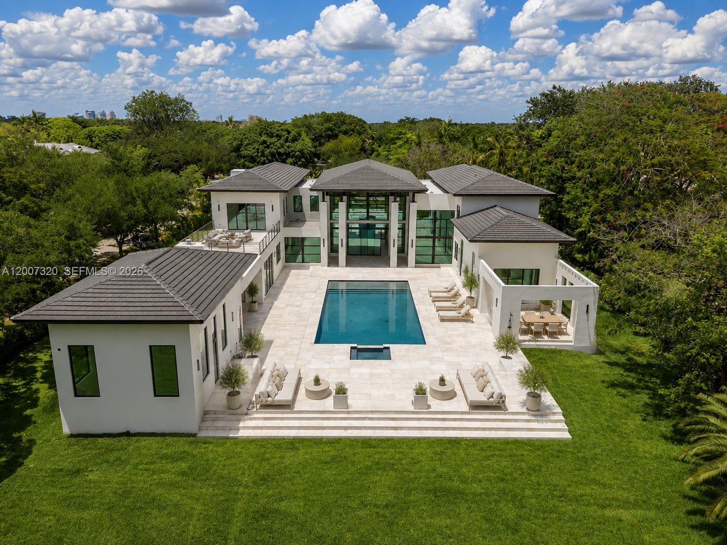 6290 Chapman Fld Dr Pinecrest, FL 33156