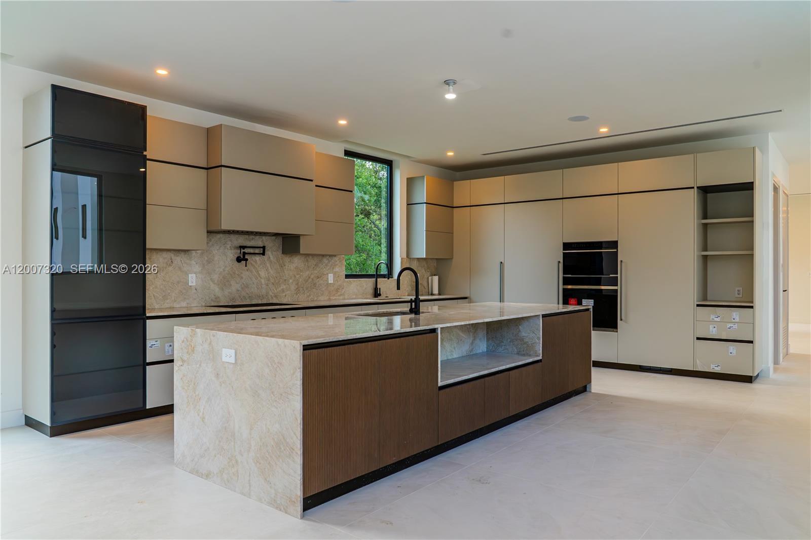 6290 Chapman Fld Dr Pinecrest, FL 33156