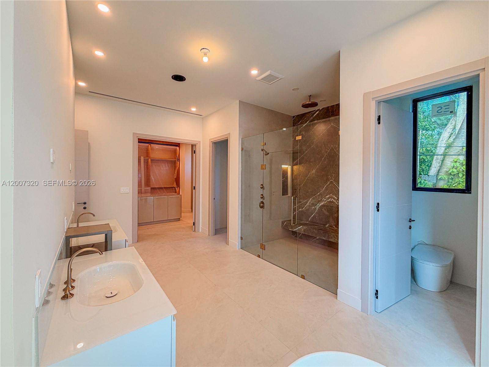 6290 Chapman Fld Dr Pinecrest, FL 33156