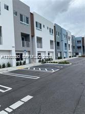 2505 NE 193rd St #4112