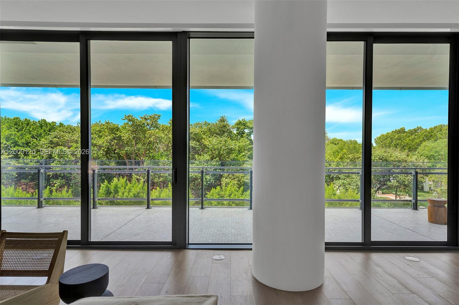 8701 Collins Ave #304 Miami Beach, FL 33154