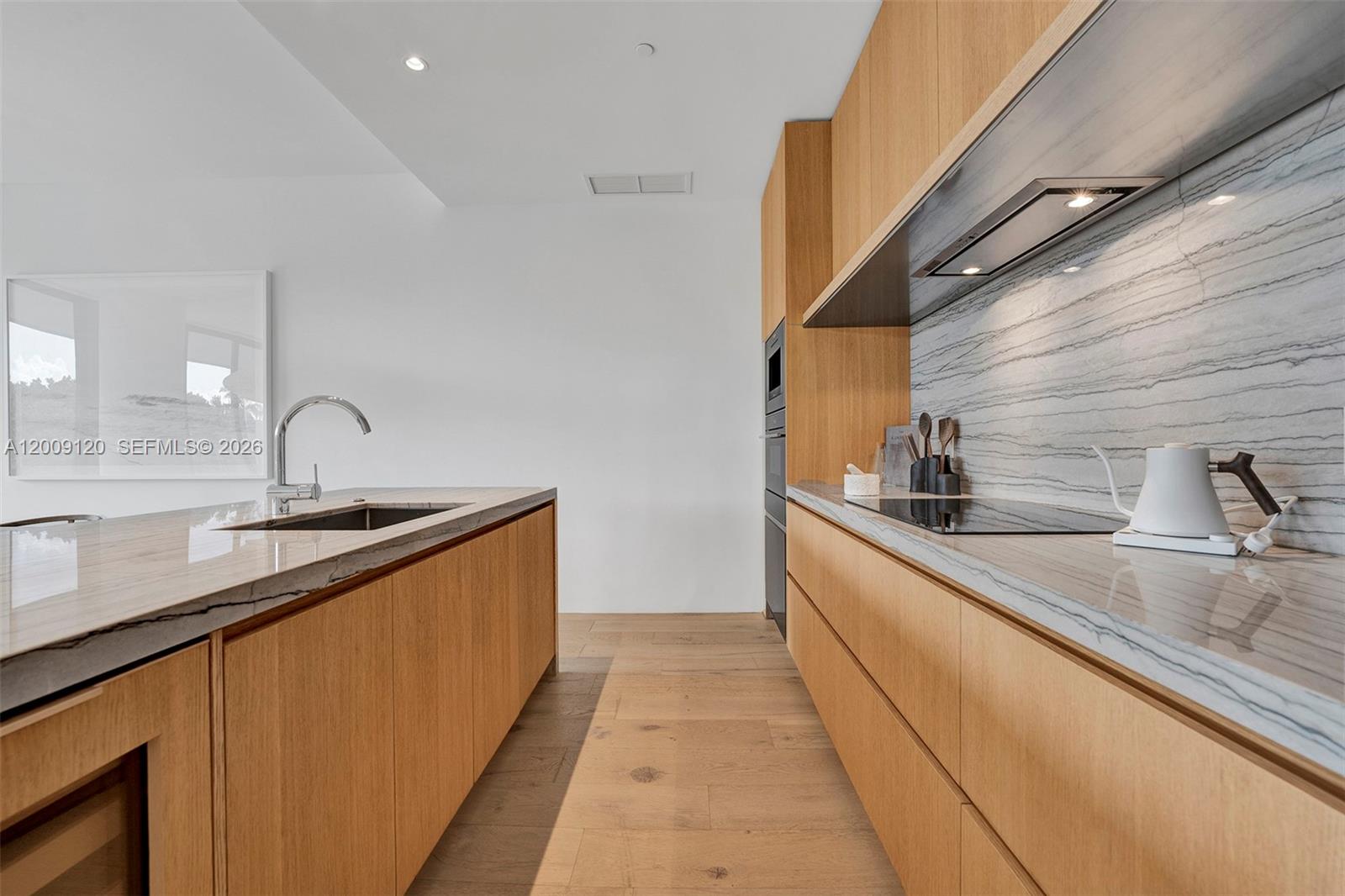 8701 Collins Ave #304 Miami Beach, FL 33154