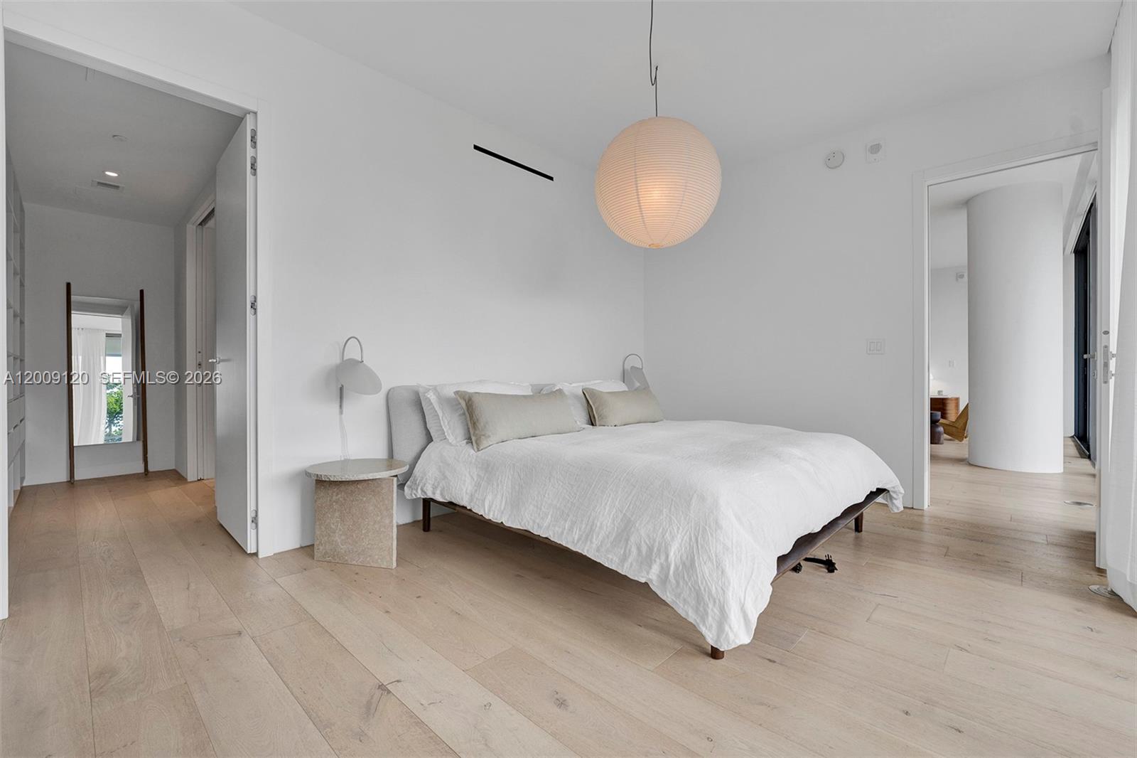 8701 Collins Ave #304 Miami Beach, FL 33154