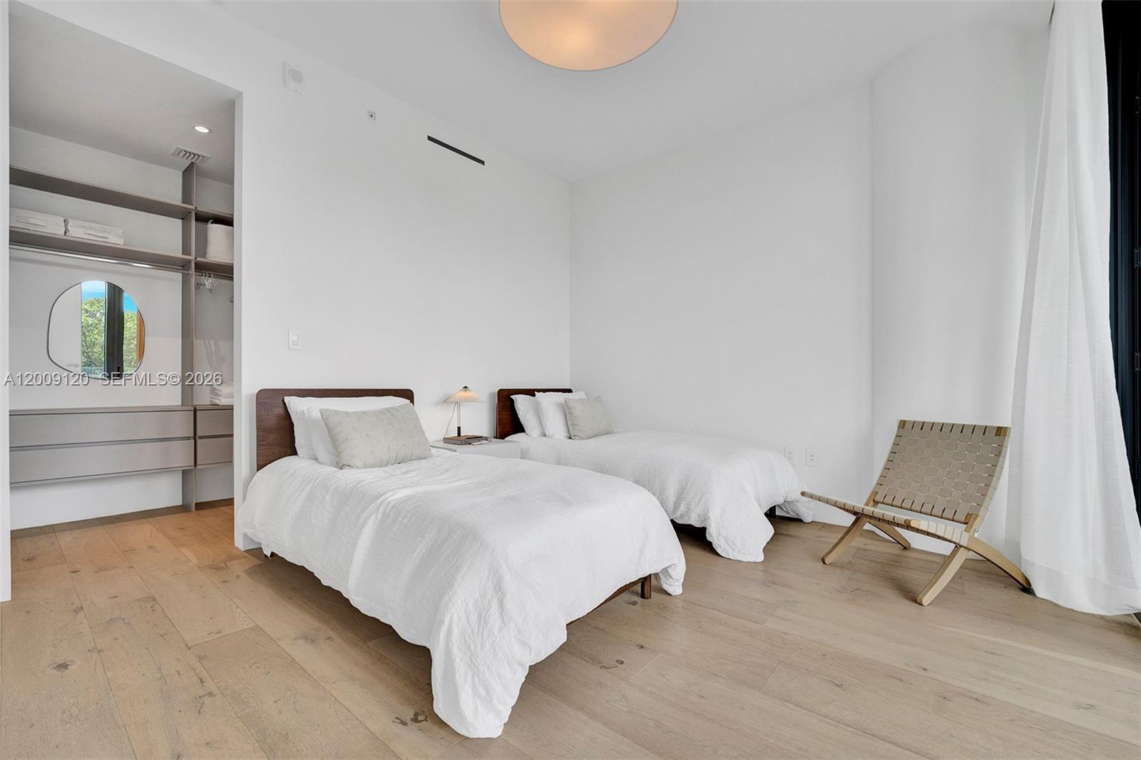 8701 Collins Ave #304 Miami Beach, FL 33154