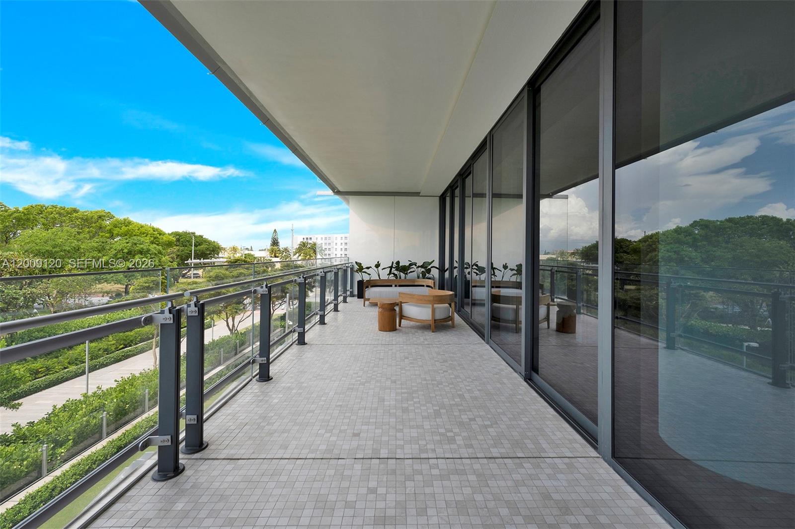8701 Collins Ave #304 Miami Beach, FL 33154