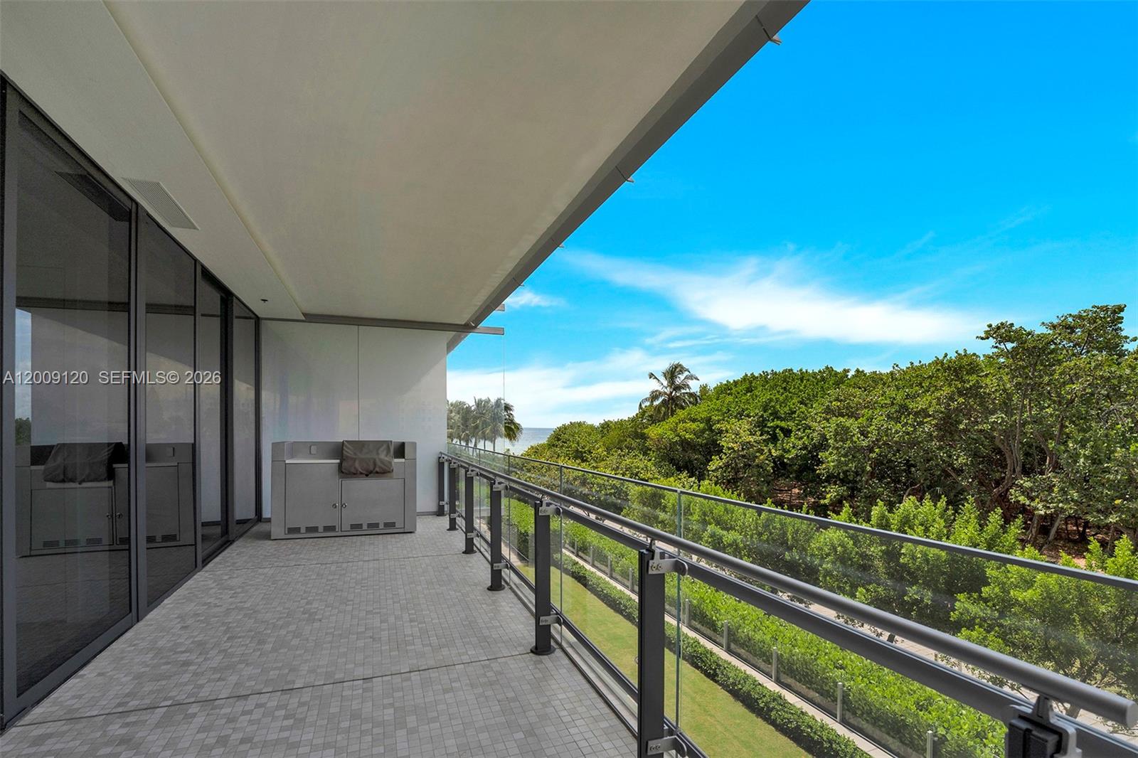 8701 Collins Ave #304 Miami Beach, FL 33154