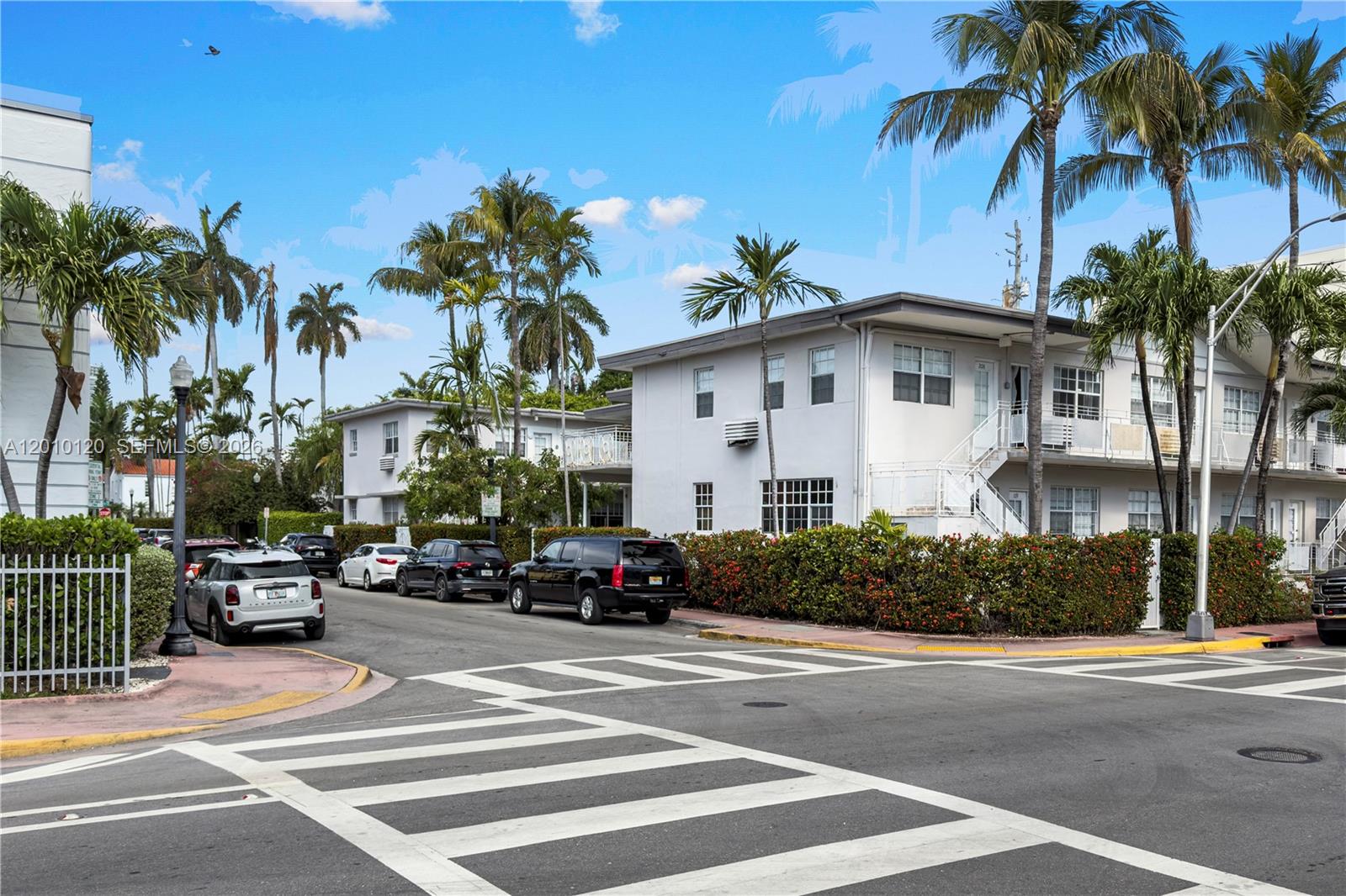 717 Espanola Way #111