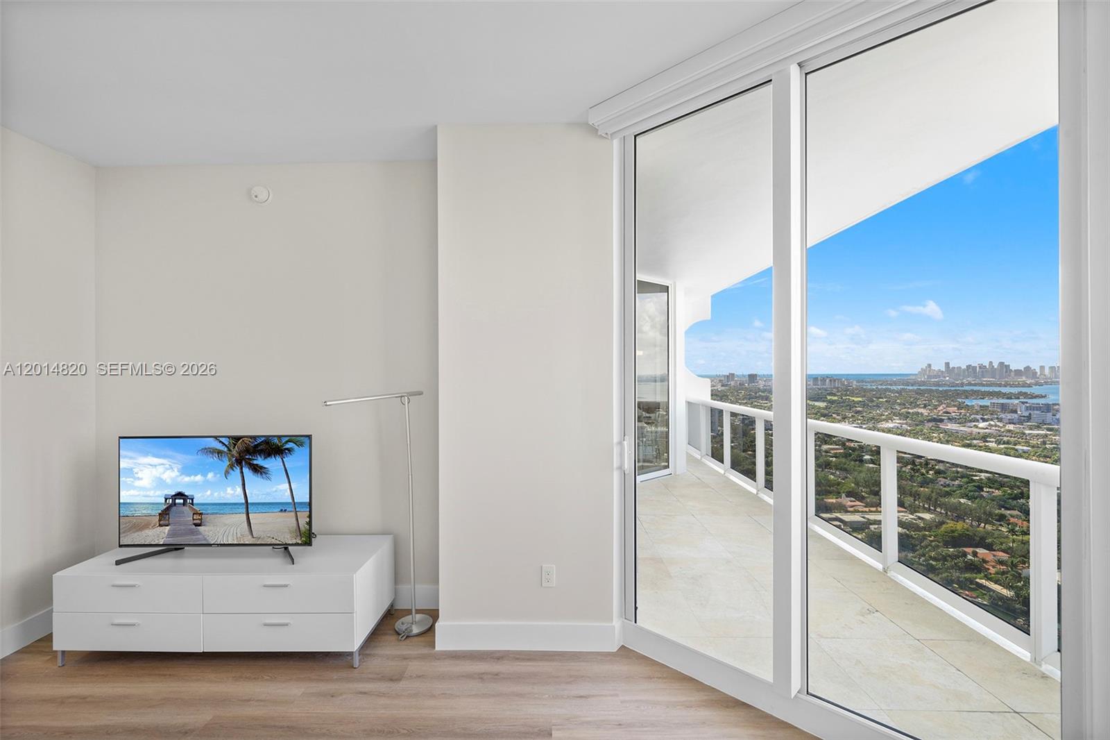 4775 Collins Ave #PH4306 Miami Beach, FL 33140