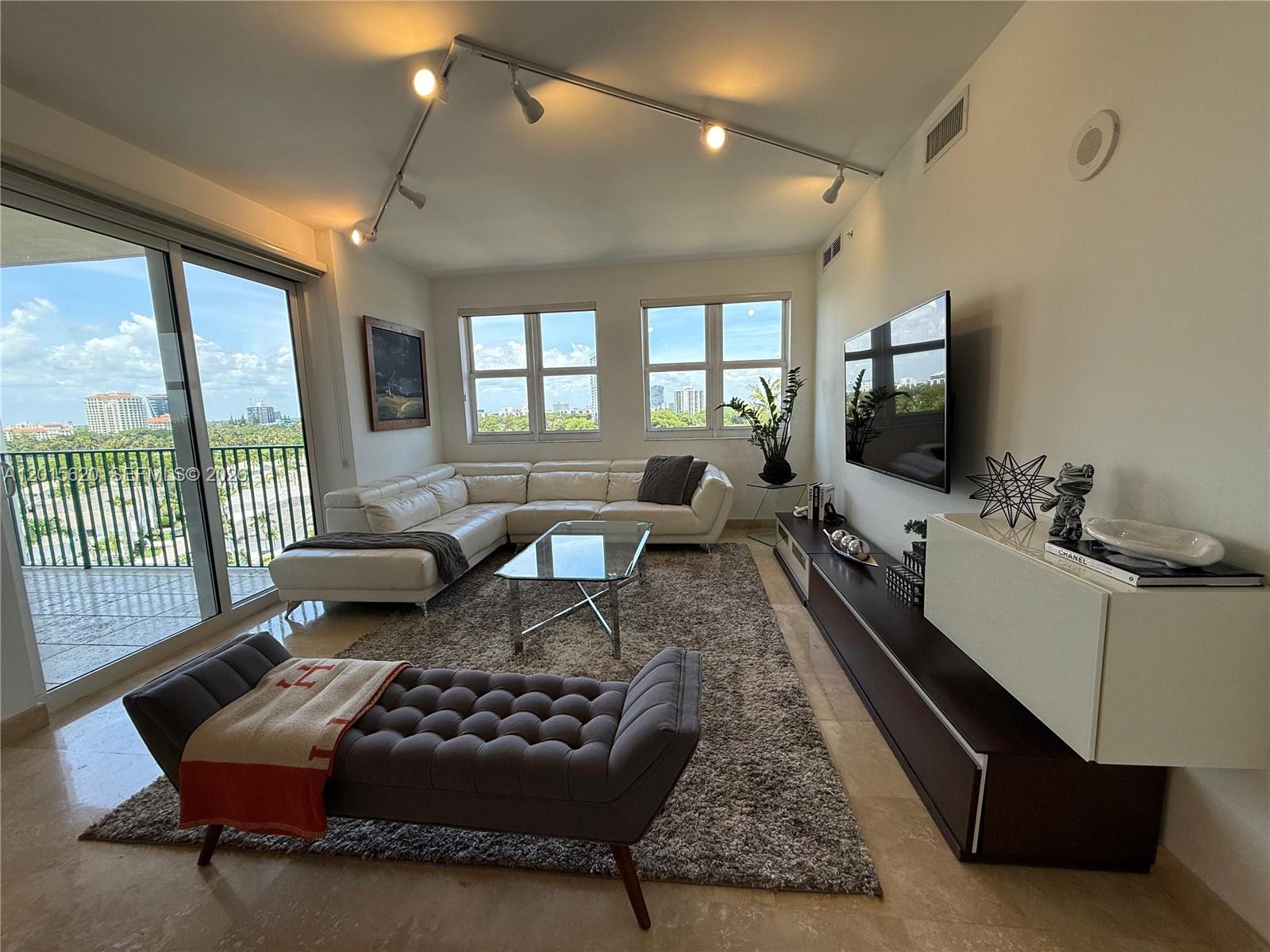 19900 E Country Clb Dr #804 Aventura, FL 33180